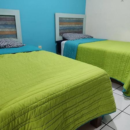 Casa en Mazatlán a unos minutos de Playas y Marina Exterior foto