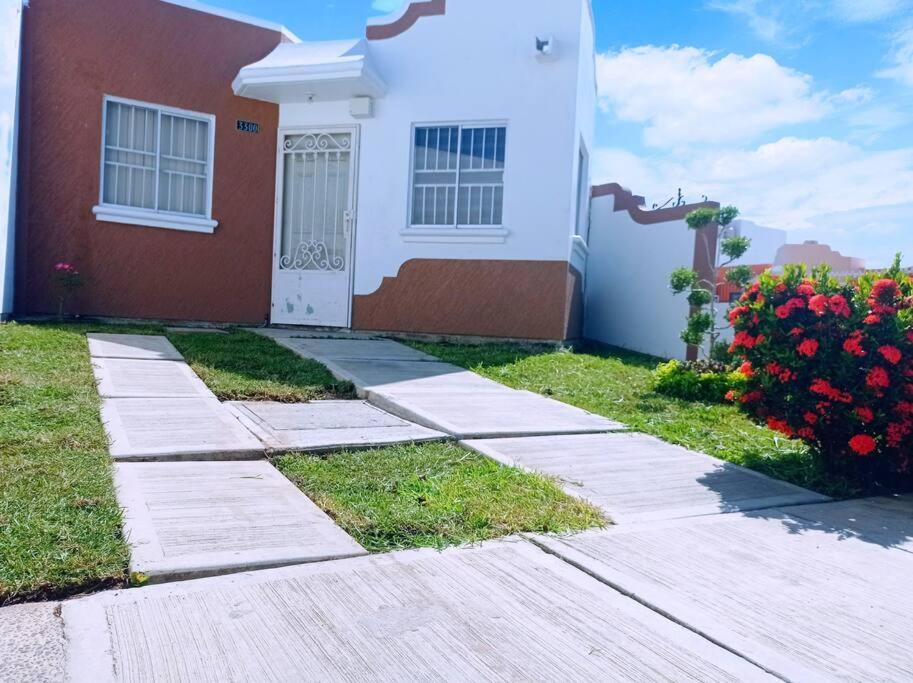 Casa en Mazatlán a unos minutos de Playas y Marina Exterior foto