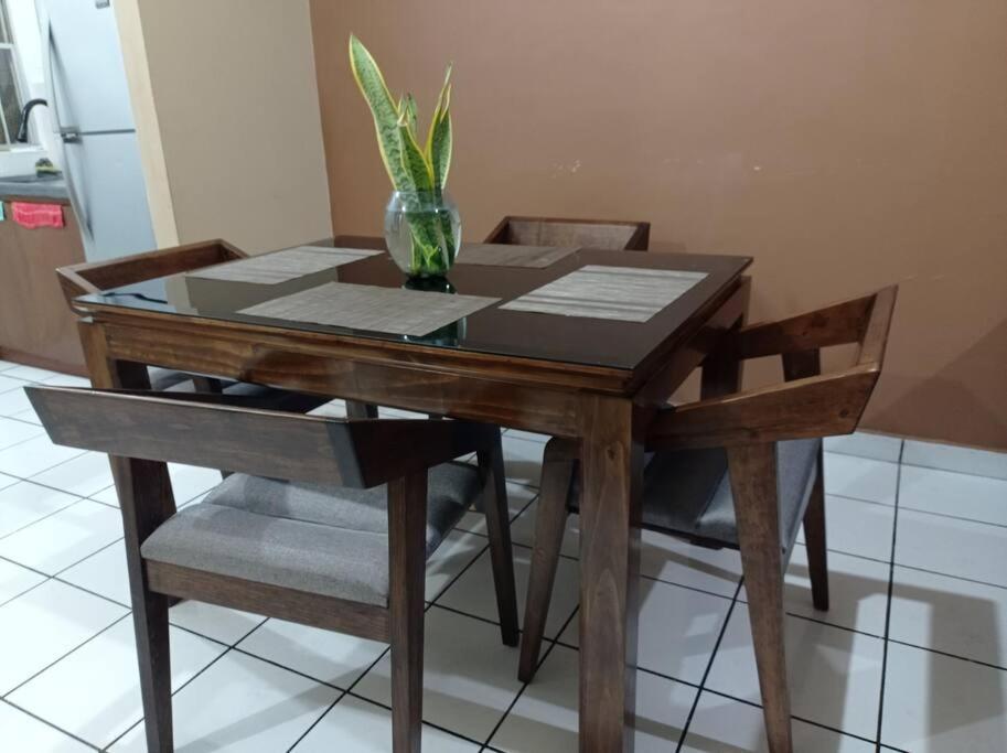 Casa en Mazatlán a unos minutos de Playas y Marina Exterior foto